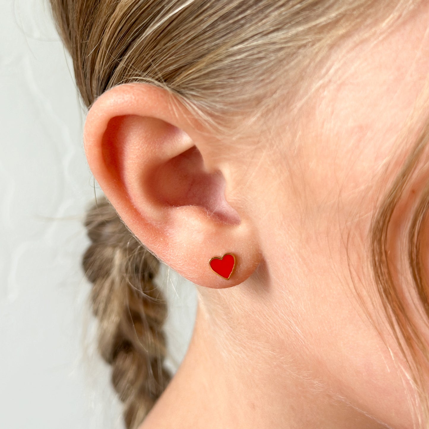 Red Heart Enamel Flat Back Stud